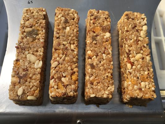 Barre à faible bruit à grande vitesse de céréale formant la machine de bâti de barre de machine/arachide