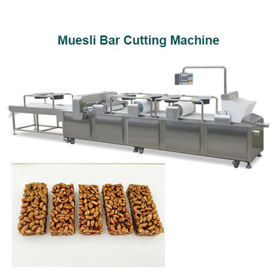 Machine de fabrication de barres de céréales Muesli en acier inoxydable à haut rendement fonctionnement intelligent PLC