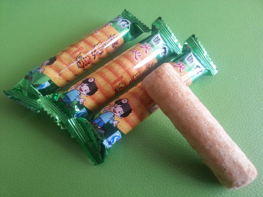 Ligne de expulsion remplissante de casse-croûte de souffle de snack-bar de noyau chaud de vente