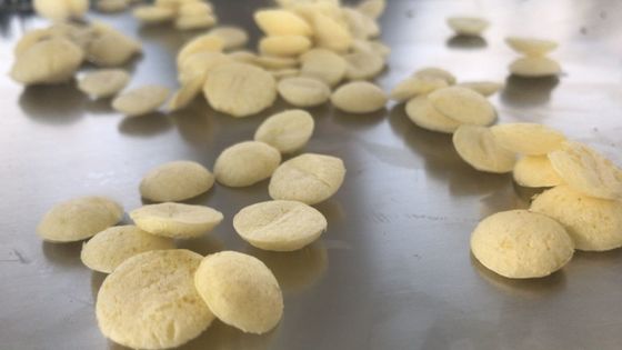 Casse-croûte de souffle de maïs faisant le casse-croûte de loisirs de machine traitant 12 mois de garantie
