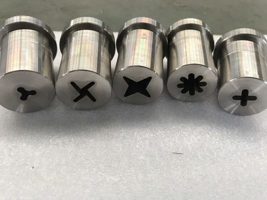 Les mastications d'ANIMAL FAMILIER/festin/machine/chien moites semi moites de casse-croûte d'animal familier mâche l'extrudeuse