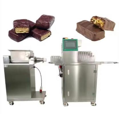 Barre gonflée de riz de sucrerie/barre de chocolat faisant la machine avec la formation et la coupure