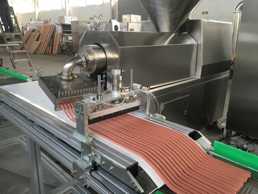 Ligne automatique de production alimentaire d'animal familier de système de plateau au traitement de bande de viande