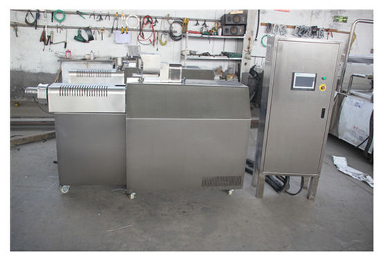 Mini ligne boudineuse à vis de production alimentaire d'animal familier de formule d'essai en laboratoire de double