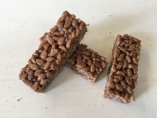 Barre de granola de coupe de pressing de barre de céréale faisant la machine avec la grande représentation