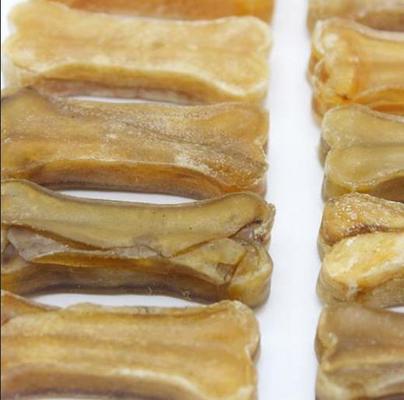 Machine à fabriquer des os pour chiens de différentes formes 9KW Machine à friandises pour animaux de compagnie en peau brute