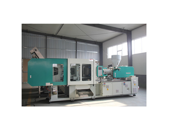 machine de moulage par injection d'animal familier de 380V 50HZ, machine de moulage de casse-croûte de chien d'injection