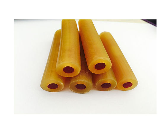 Chien mâchant la machine d'extrudeuse de casse-croûte de festins, ligne de production alimentaire d'animal familier de Sus