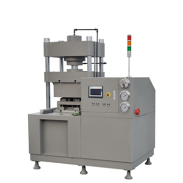 Le contrôle de PLC de moteur de l'Allemagne de certificat de la CE a pressé des machines d'aliments pour chiens d'os de cuir vert de cuir vert